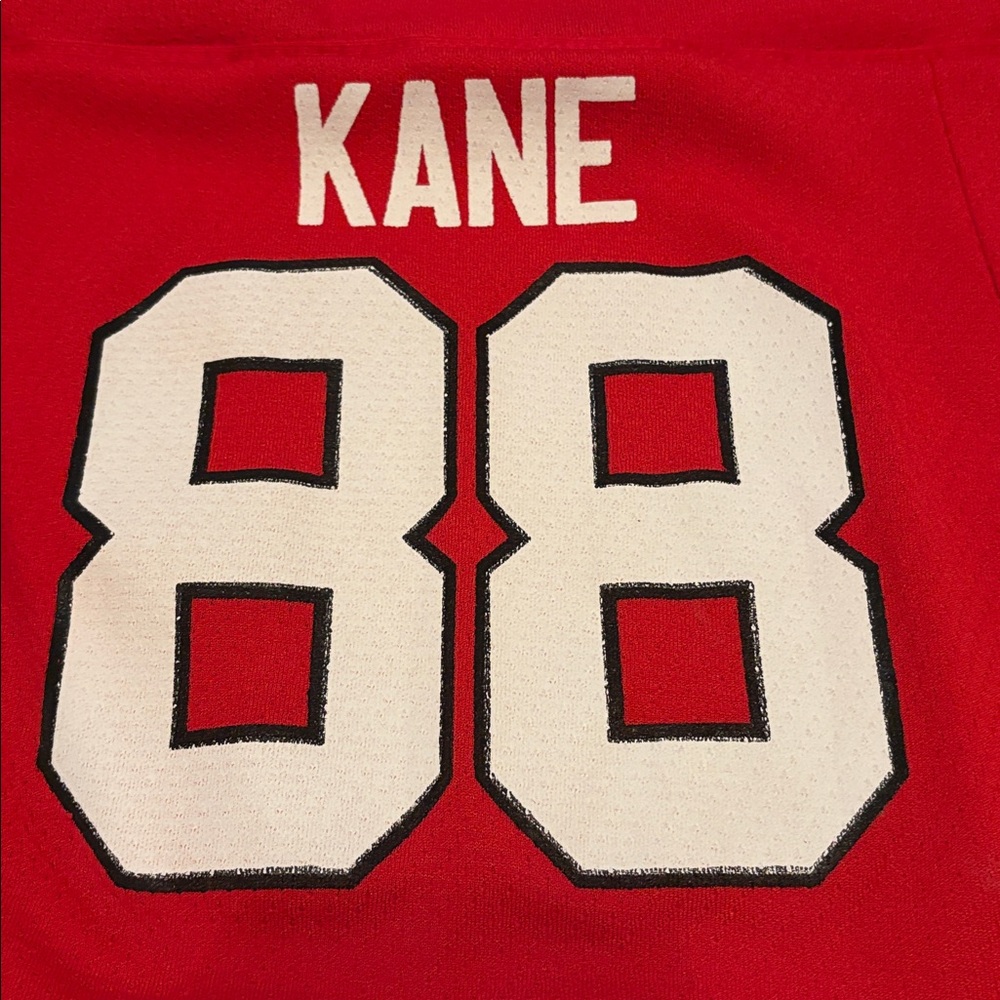 Reebok Chicago Blackhawks Patrick Kane #88 Jersey Childs 2-4T - Picture 7 of 7